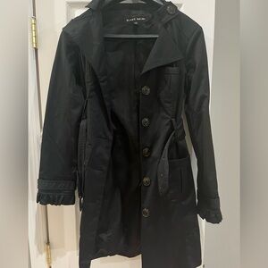 Women’s rain, jacket, size medium black smoke free home